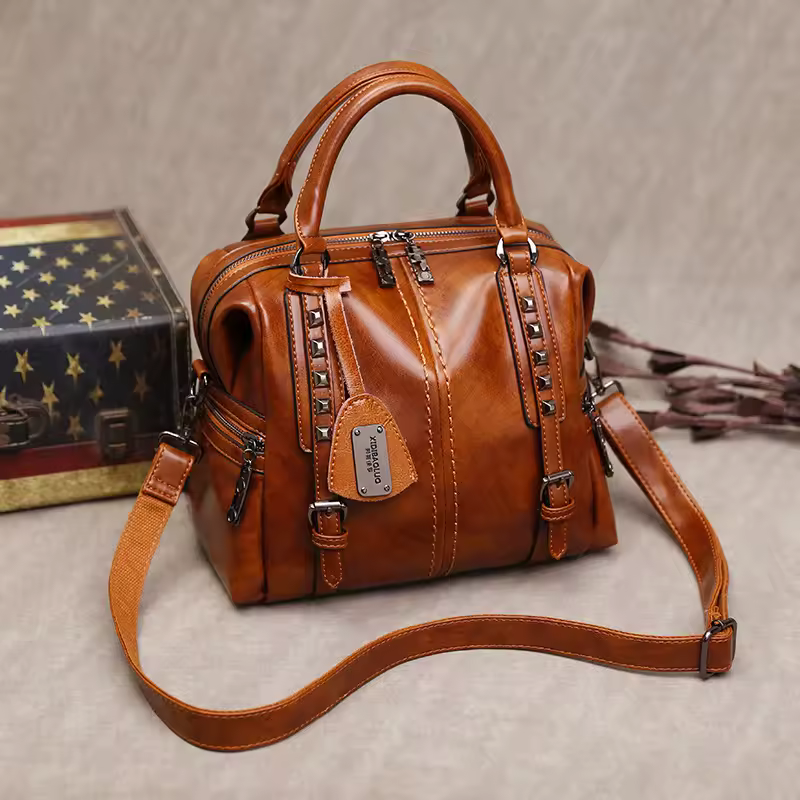 Vintage PU Leather Large Capacity Classic Rivet Decoration Handbag