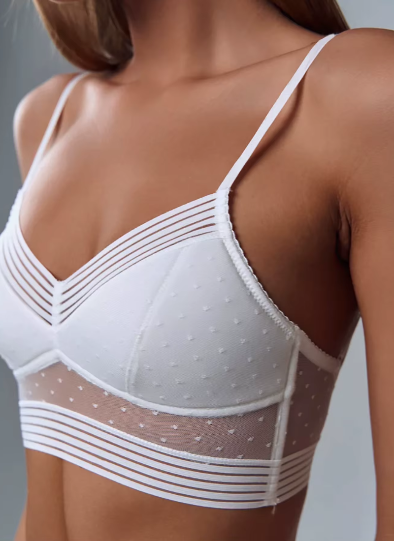 Beautiful Lace U-Shaped Ultra-Thin Invisible Cross-Border Backless Bra - Image 10