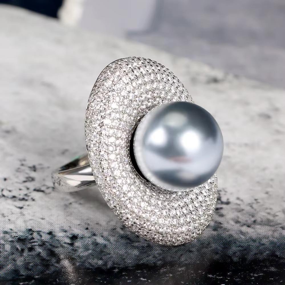 Casual Romantic and Shiny Flower Shape High Quality Pearl Ring