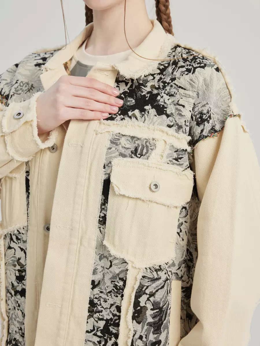 Casual Turndown Collar Two-Tone Floral Printed Denim Jacket - Image 4