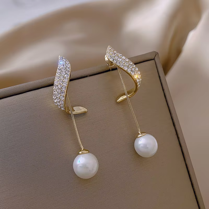Elegant Imitation Pearl Dangle Trendy Rhinestones Geometry Leaf Drop Earrings - Image 5