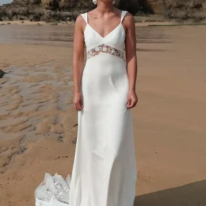 Elegant Lace Court Train Zipper Sleeveless V-Neck Boho Wedding Dress