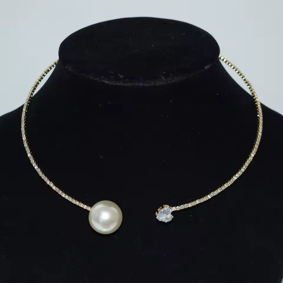 Elegant Rhinestone Heart Choker Simple Open Collar Necklace