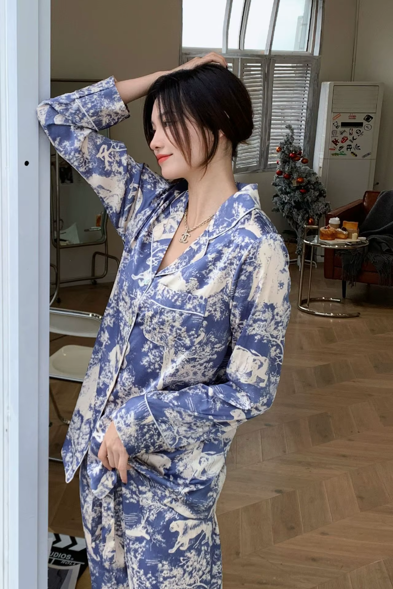 High-grade Ice Silk Satin Loose Comfortable Thin Print Sleepwear Sets - Image 5