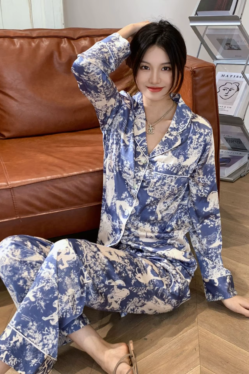 High-grade Ice Silk Satin Loose Comfortable Thin Print Sleepwear Sets - Image 2