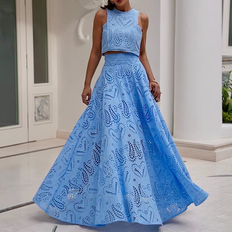 Hollow Embroidery Temperament O Neck Sleeveless Vest Skirt Set - Image 3