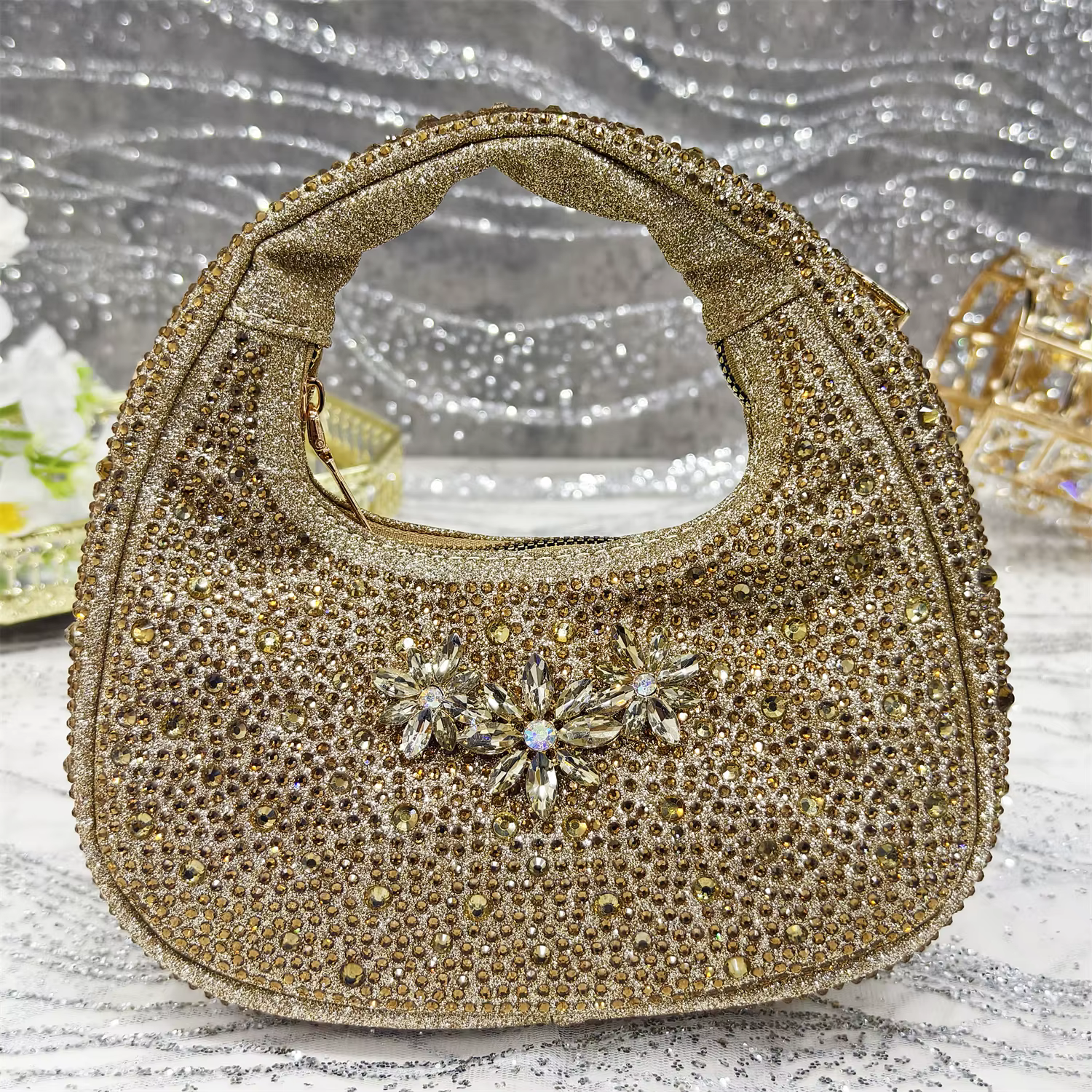 Special Design Pointy Toe Party High Heels And Exquisite Clutch Bag - Image 3