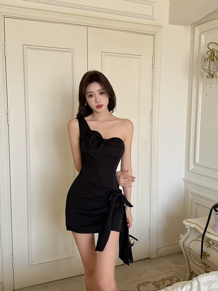 Asymmetrical Bow One-Shoulder Simple Sheath Zipper Bodycon Mini Dresses - Image 2