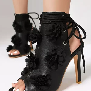 Casual Peep Toe Flowers Detail Lace Up High Heel Bootie