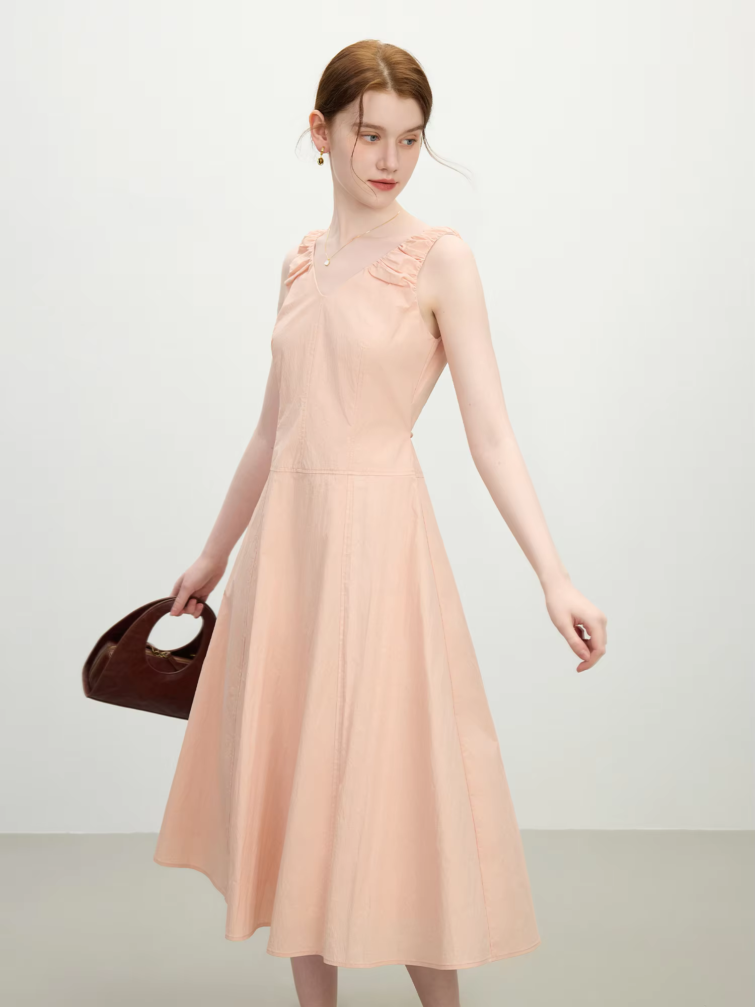 Casual V-Neck Two-Tone Gathered Straps Sleeveless A-Line Midi Dress - Image 2