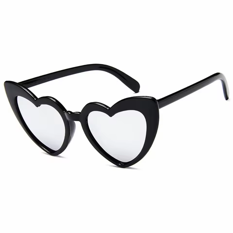 Cute Retro Cat Eye Vintage Love Heart Sunglasses with Big Frame - Image 4
