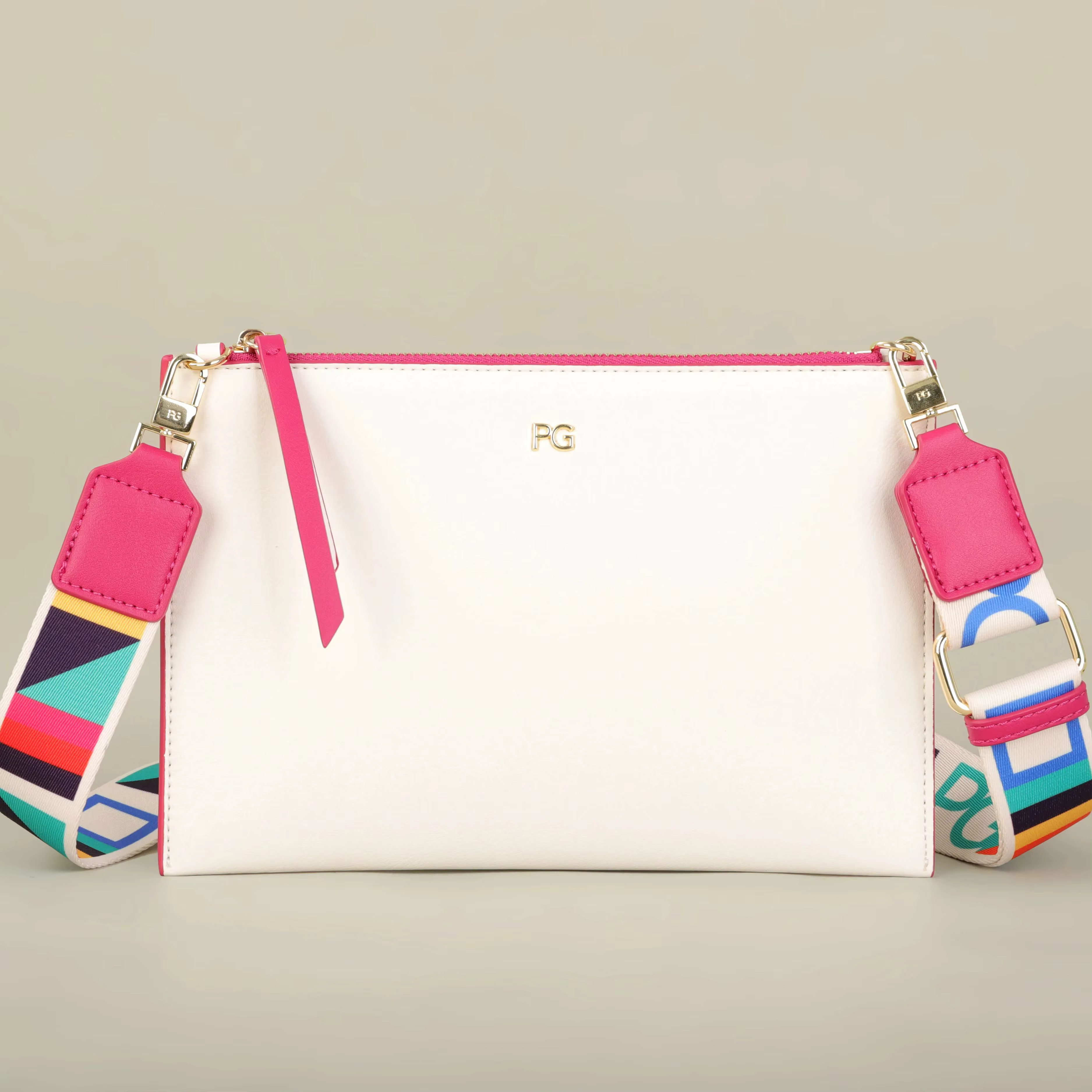 Elegant Appliques Letter Zipper Open Pocket Handheld Bag