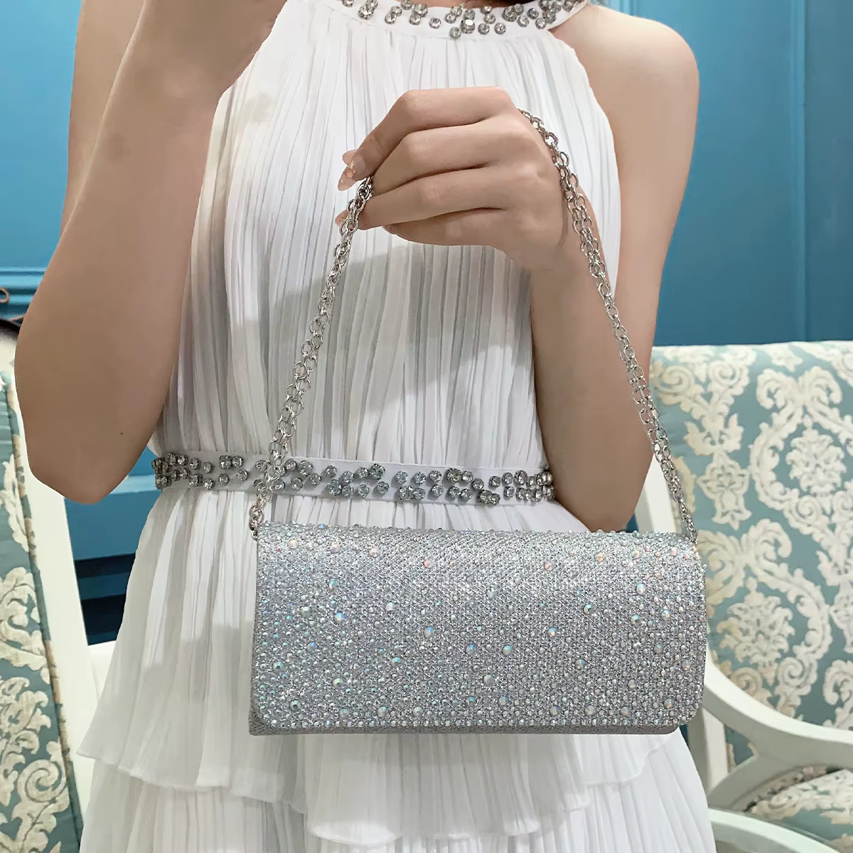 Elegant Sparkling Rhinestone Exquisite And Luxurious Banquet Party Ball Envelope Bag
