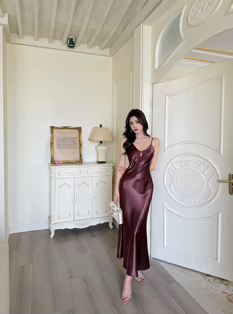 Elegant V-neck Hollow Out Spaghetti Strap A-line Chic Party Long Maxi Dresses