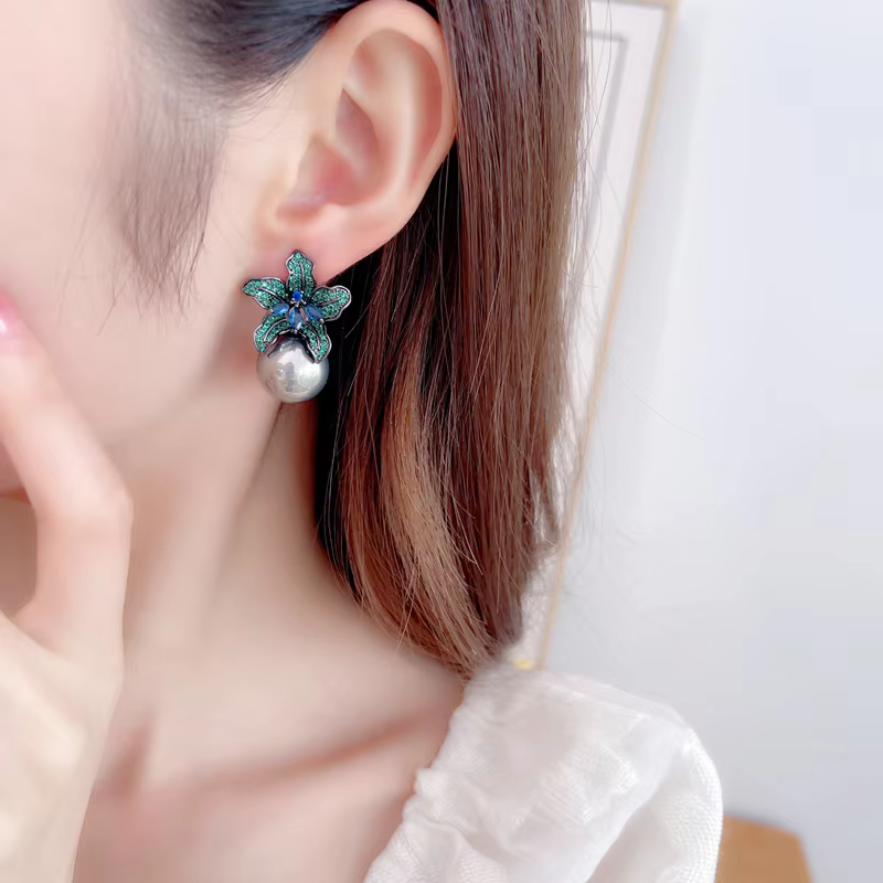 Geometric Exaggeration C-shaped Imitation Pearl Big Ring Earrings