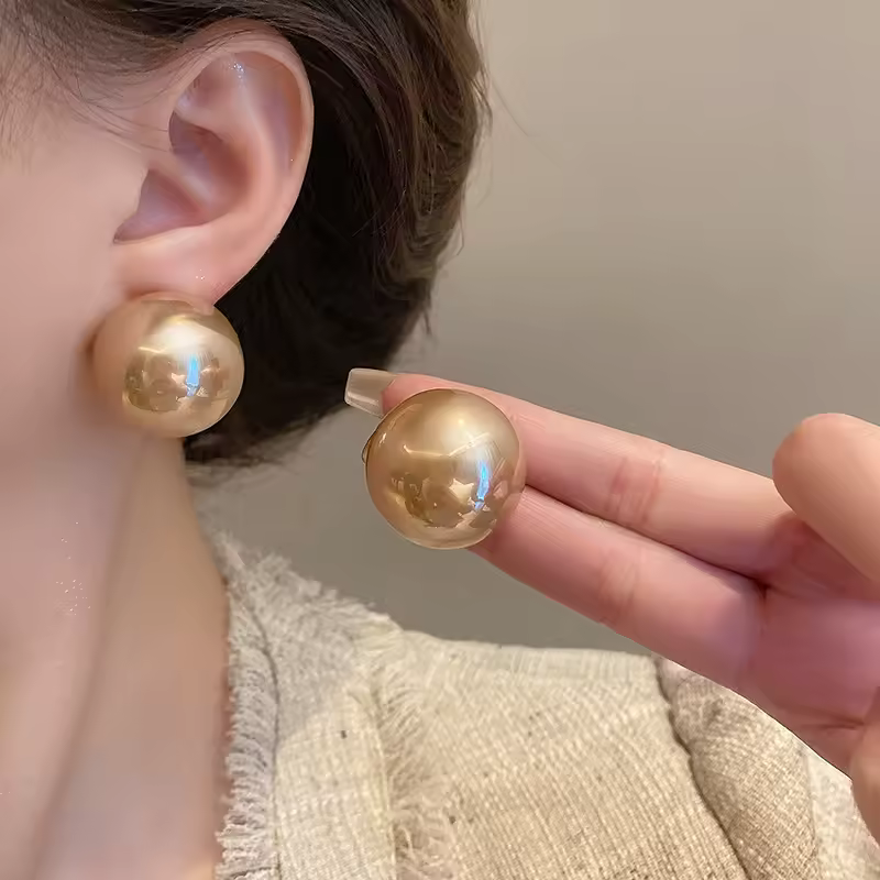 Large Round Pearl High-End Feeling Light Luxury Earrings