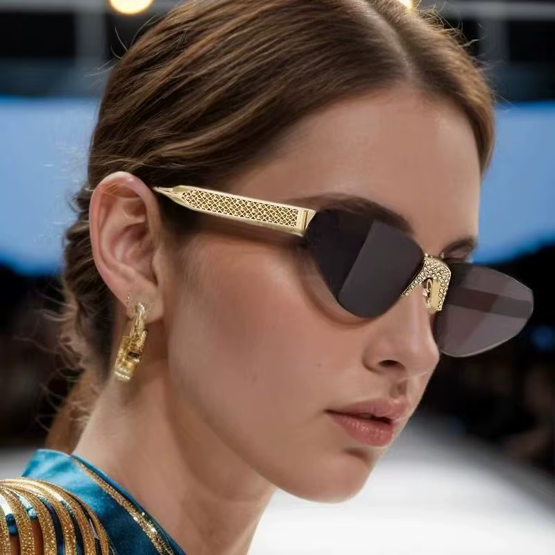 Letter Frameless Diamond Studded Triangle Cat Eye Sunglasses