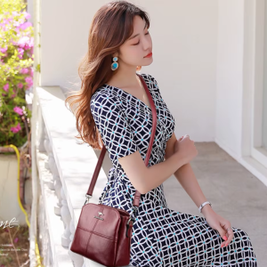 Luxury Pu Leather Letter Interior Slot Pocket Shoulder Bag