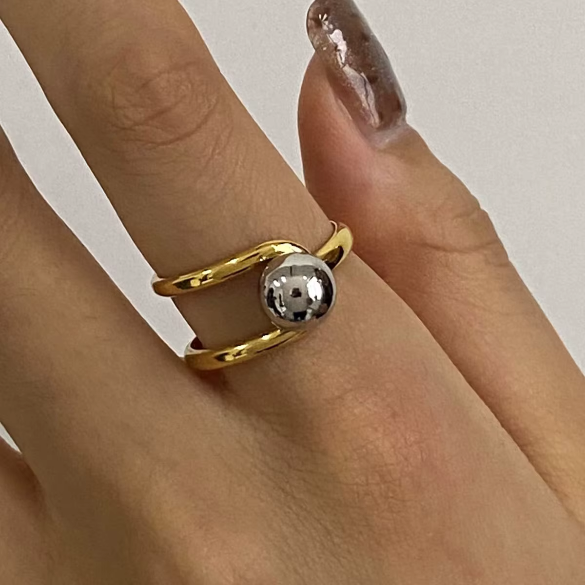 Minimalist 18K Gold Plated Charm Line Hollow Steel Ball Opening Ring