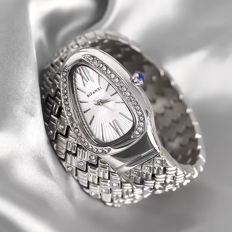 Stainless Steel Creative Strap Quartz Snake Watch