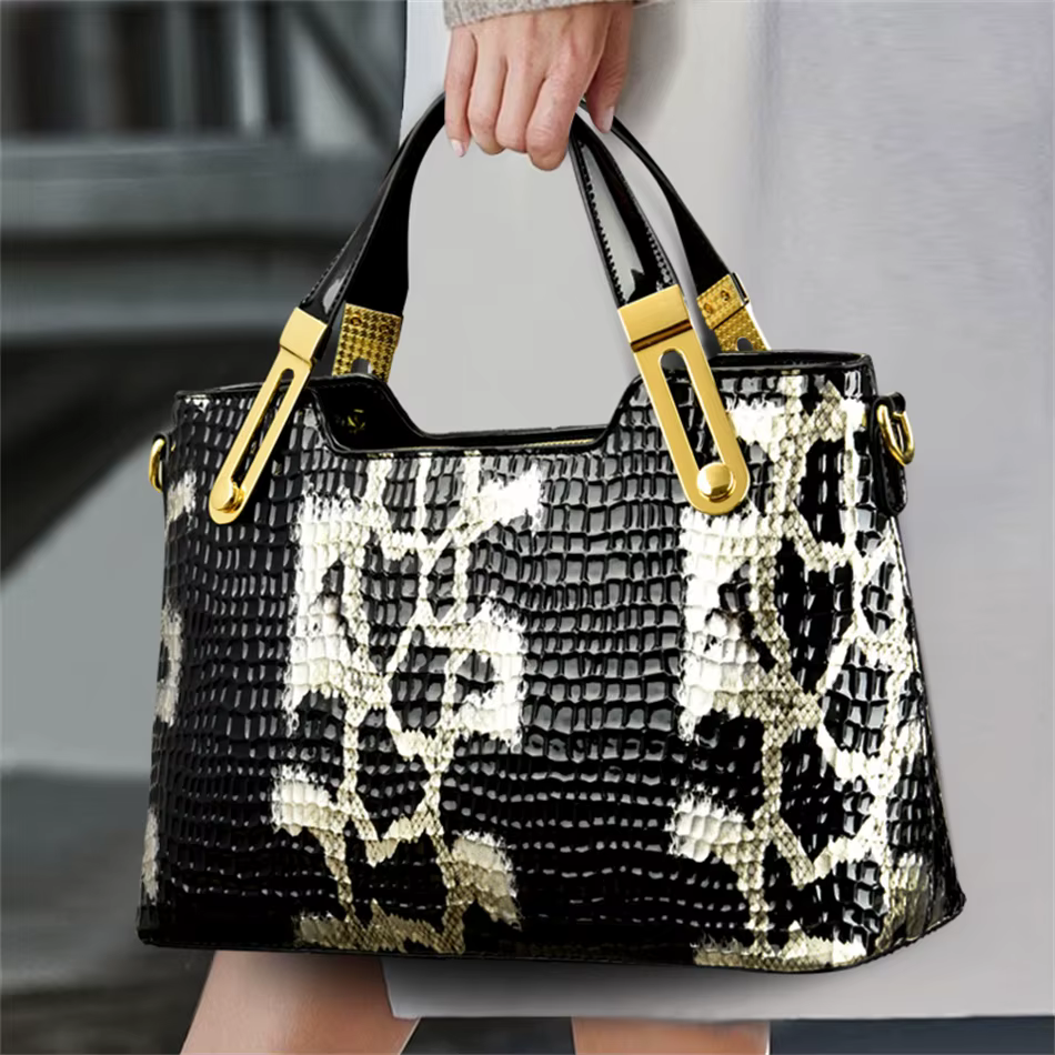 Trend Patent Leather Noble Python Pattern Luxury Party Handbag - Image 6