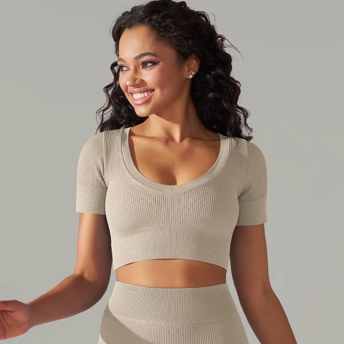 Trendy Breathable Detailing Pattern Short Sleeve Sports Crop Top