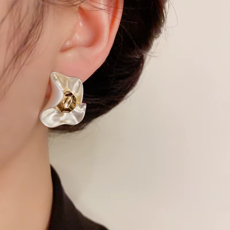 Trendy Metallic Flower Exquisite Unique Party Earrings