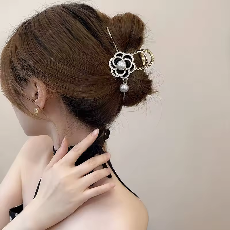 Vintage Pearl Flower Handmade Fashion grace Ponytail Claw Clip