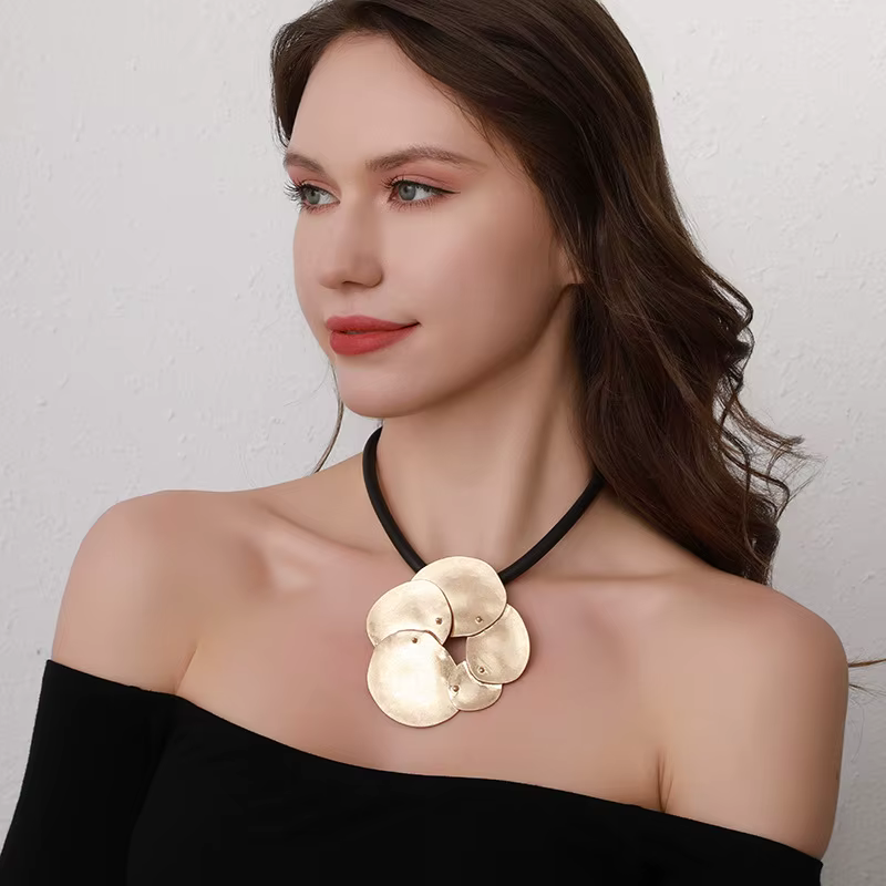 Vintage Unique Boho Floral Pendant Leather Cord Choker Necklace - Image 2