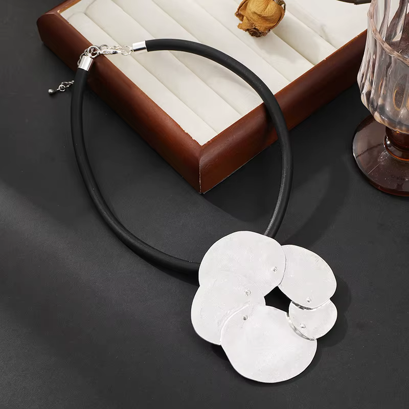 Vintage Unique Boho Floral Pendant Leather Cord Choker Necklace - Image 6