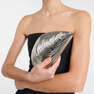 Acrylic Heavy-Duty Metal Shell Mussel Shell Handbag
