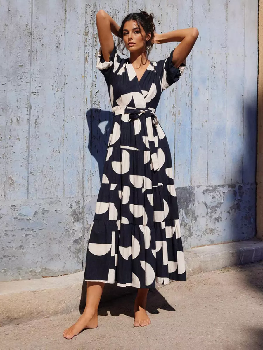 Bohemian Floral Print With V-neck And Side Slit Wrap Midi Dress - Image 3