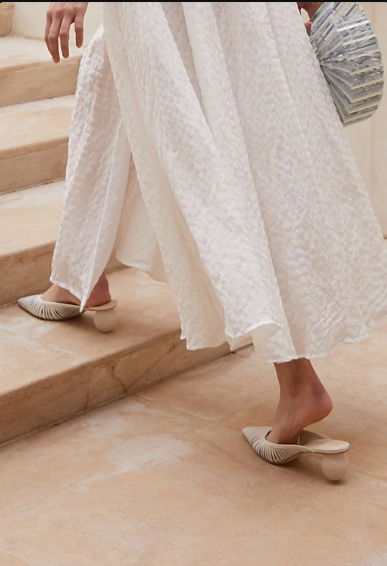 Casual Hollow Stripe Woven Slip-on Pointed Toe Slippers - Image 4