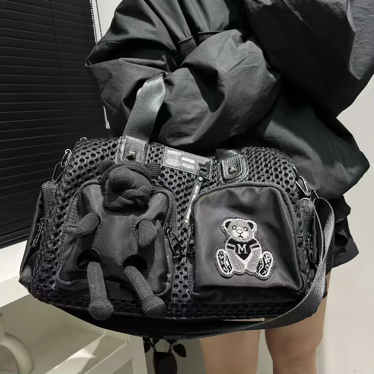 Casual Mesh Splicing Multiple Pockets Single Shoulder Diagonal Cross Bag - Image 4