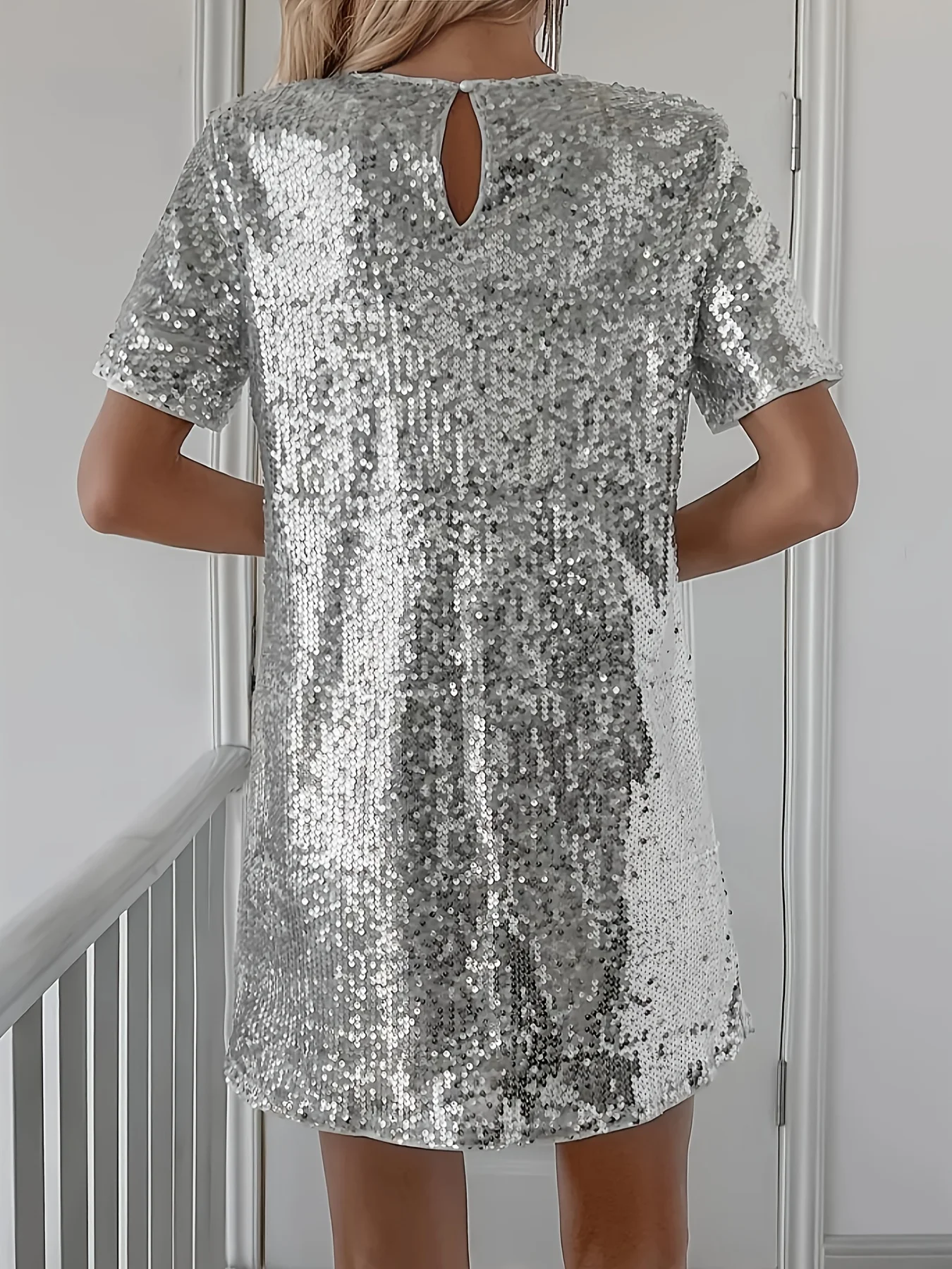 Casual Round Neck Short Sleeve Sequin Pullover Polyester Mini Dress - Image 7