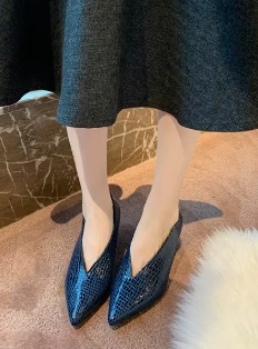 Casual Soft Leather Shallow Pointed Toe Thick Square Heel - Image 15