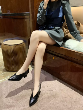 Casual Soft Leather Shallow Pointed Toe Thick Square Heel