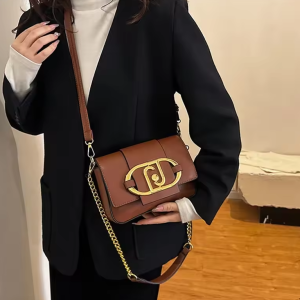 Casual Metal Buckle Flap Crossbody Chain Square Underarm Messenger Bag