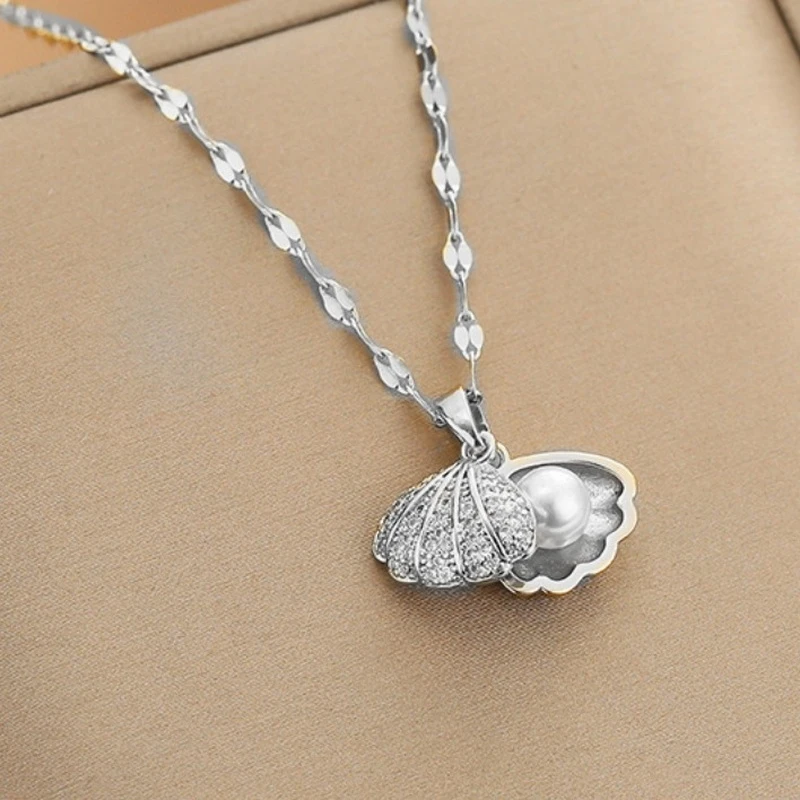 Crystal Zircon Shell Imitation Pearl Beach Pendant Necklace - Image 9