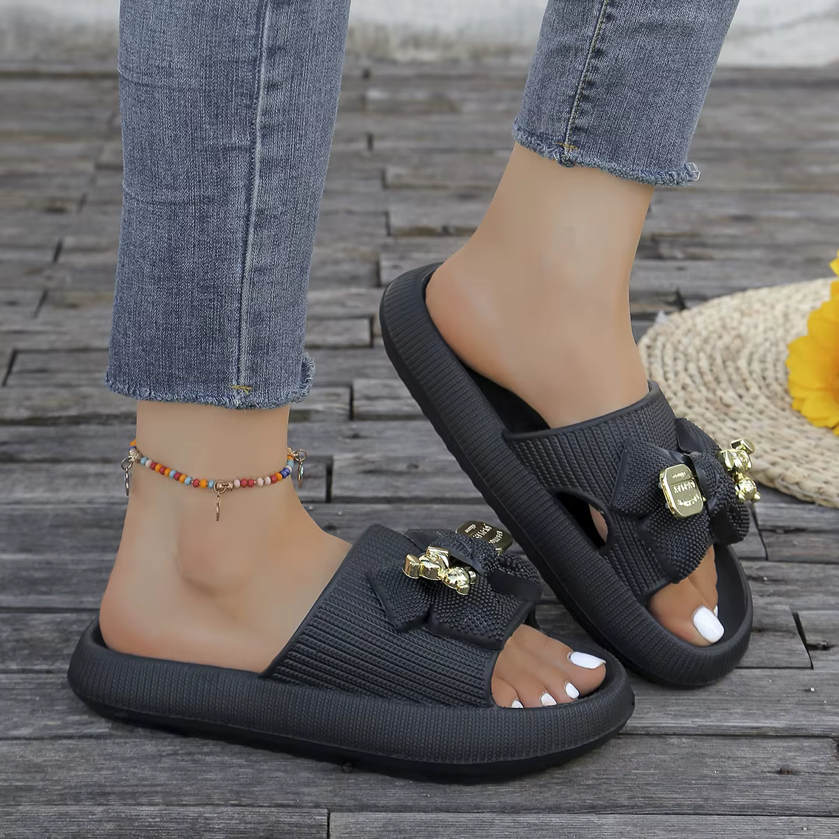 ElegaAdorable Metallic Bear Bow Decor Slip-On slippers - Image 3