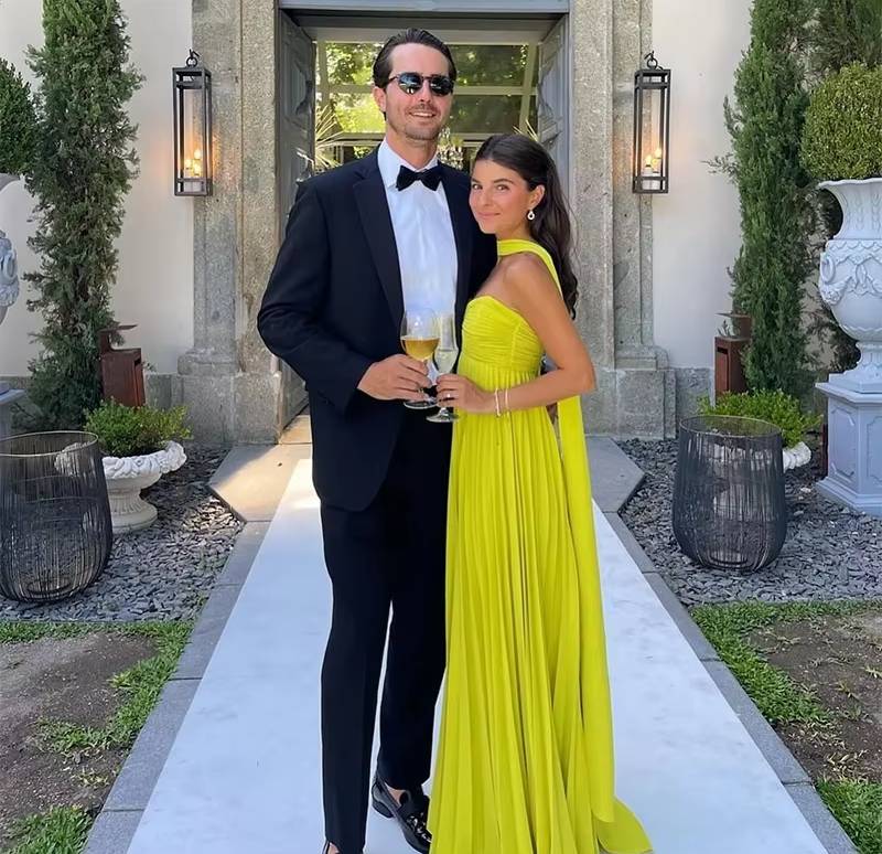 Elegant Chest Wrapping Sleeveless Strapless Ribbon Pleated Maxi Dress - Image 3