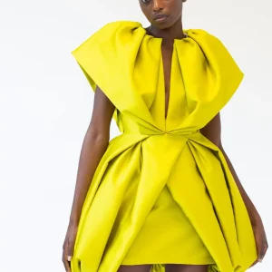 Elegant O-Neck Draped Satin Solid Puff Short Sleeves Pleated Pullover Mini Dress