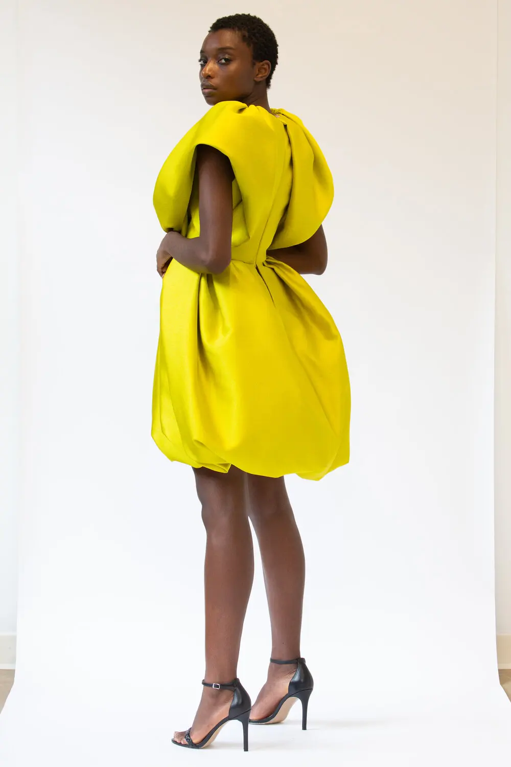 Elegant O-Neck Draped Satin Solid Puff Short Sleeves Pleated Pullover Mini Dress - Image 4