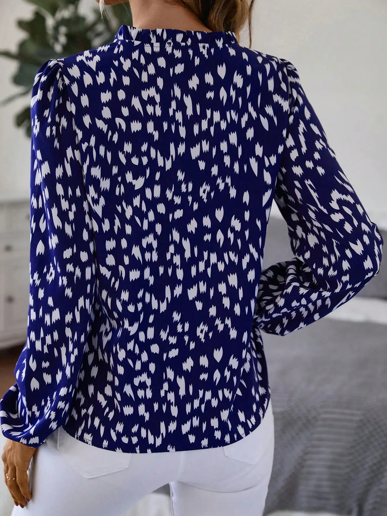 Elegant Pullover V-neck Long Sleeve Full Non Stretch Printed Shirt - Image 6