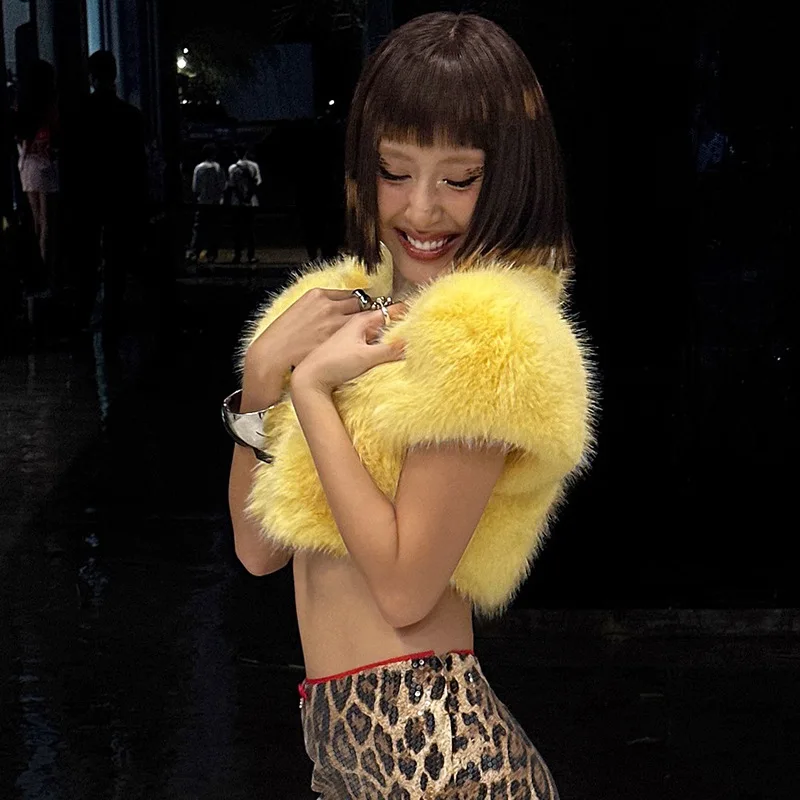 Elegant Turn Down Collar Short Sleeves Belt Buckles Fluffy Faux Fur Jackets - Image 2