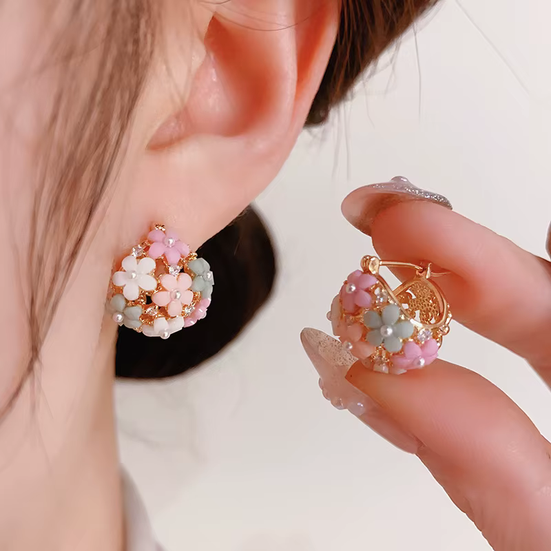 Fashionable Zircon Pearl Flower Basket Ear Buckle Sweet Rhinestone Petal Flower Earrings