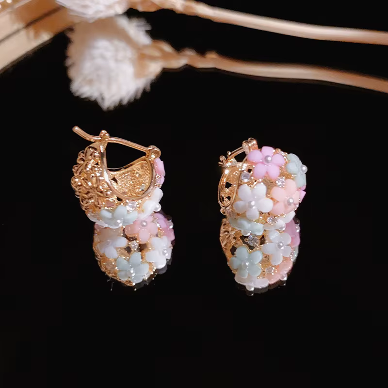 Fashionable Zircon Pearl Flower Basket Ear Buckle Sweet Rhinestone Petal Flower Earrings - Image 3