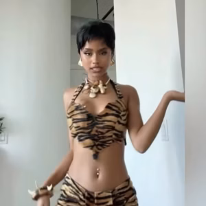 Heart-Shaped Camisole And Ribbon Elastic Waist Skirts 2 Piece Set