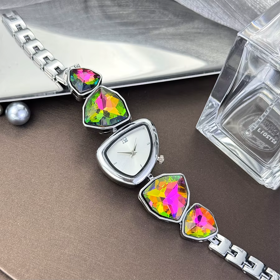 Irregular Shape Large Sparkling Special Shaped Rhinestone Sun Pattern Quarts Watch - Image 2