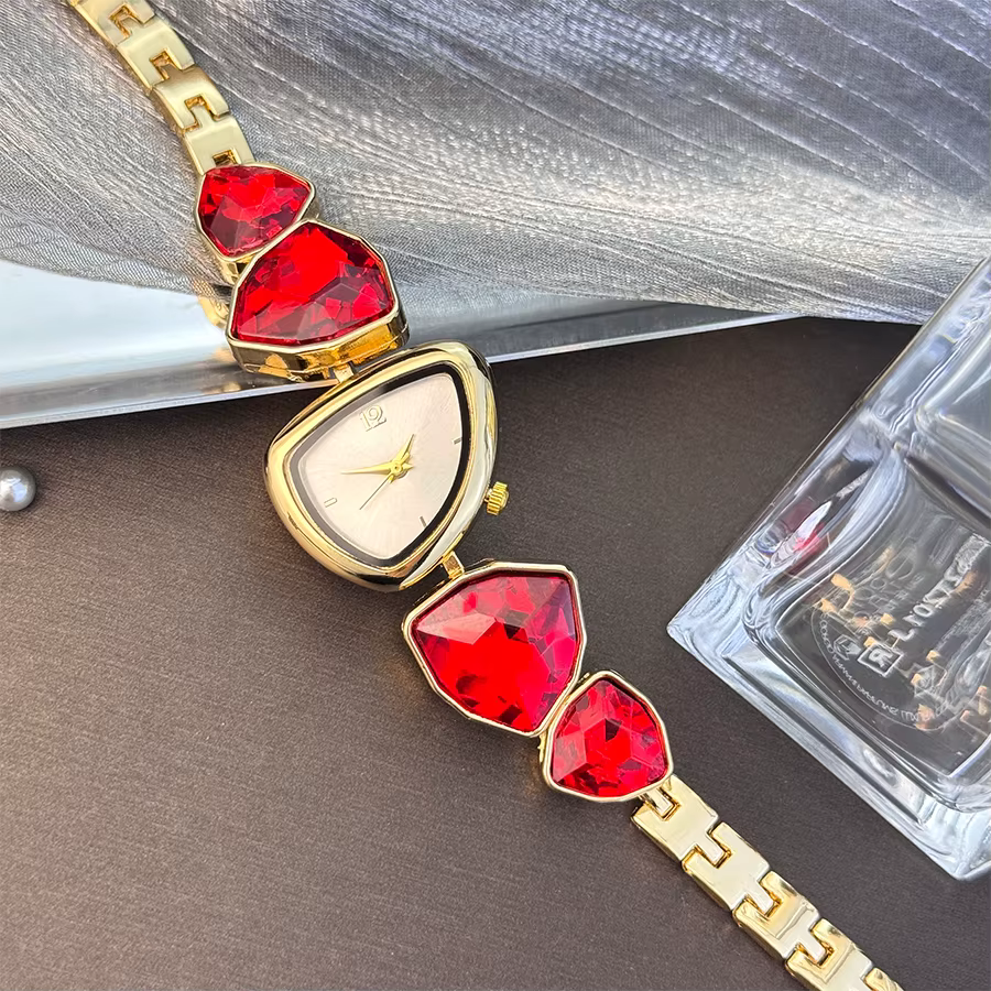 Irregular Shape Large Sparkling Special Shaped Rhinestone Sun Pattern Quarts Watch - Image 11